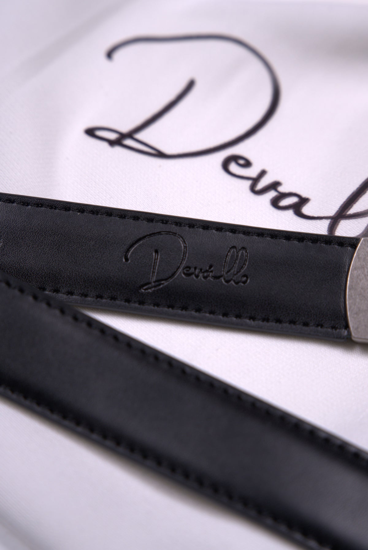 The Classic Buckle Belt (Black)